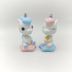 Licorne tête sur ressort 1000012552 scaled